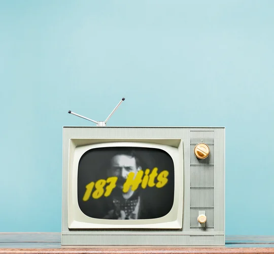 Collage_TV_Radio © Adobe Stock, Screen © Arnold Schönberg Center Wien